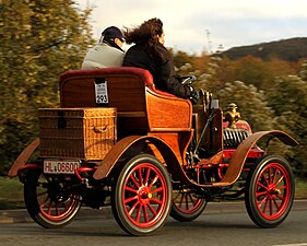 Une automobile Barré de 1903.