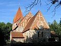 Kirche mit Friedhof