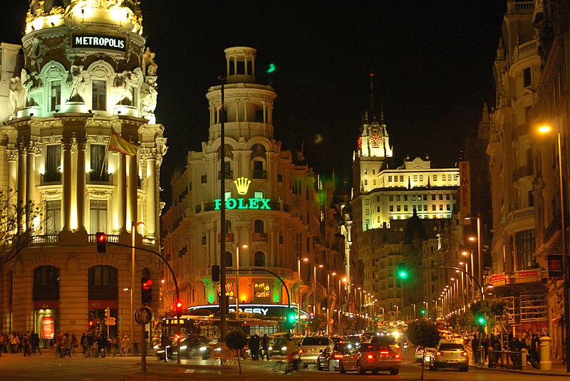 File:Gran Vía (Madrid) 45.jpg