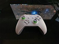 Gray wireless Xbox One - PC controller.jpg