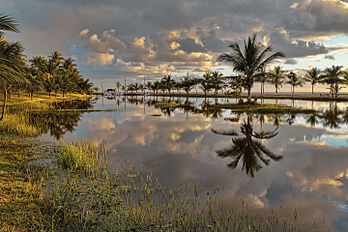 Amanhecer em Prado, norte da Costa das Baleias, Bahia, Brasil. (definição 4 320 × 2 880)