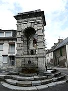 La fontaine du village.