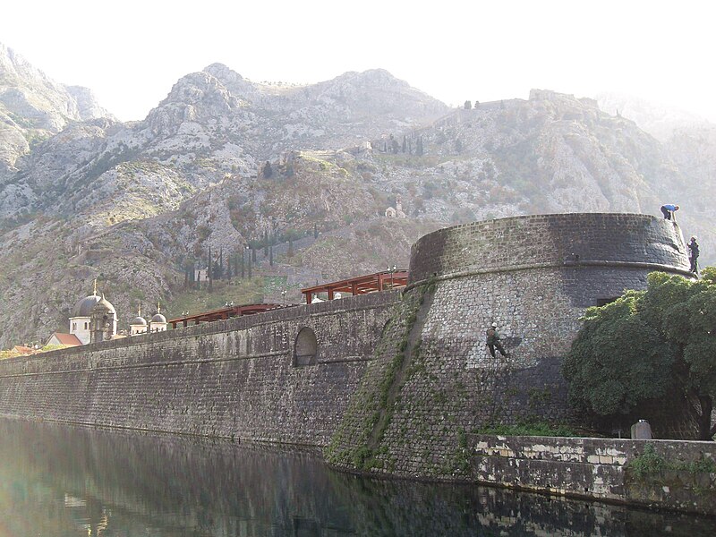 File:Kotor.bastion.JPG