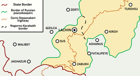 2020-2022 map of the Lachin corridor following the 2020 Nagorno-Karabakh ceasefire agreement. The new route currently in use is located to the south of the Goris-Stepanakert highway. Lachin Corridor 2020.png