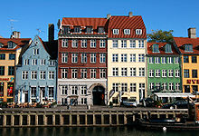 Nyhavn 11 in Copenhagen was a traditional sugar refinery Nyhavn 9-15 Kobenhavn.jpg