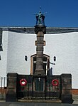 Main Street, Ormiston War Memorial