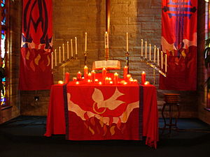 English: A Protestant Church altar decorated f...
