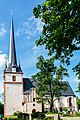 Kirche (mit Ausstattung), Kirchhof mit Einfriedungsmauer, Kriegerdenkmal für die Gefallenen des Ersten Weltkrieges, Erbbegräbnis Familie Voigt und Grabplatte in südlicher Choraußenwand und zwei weitere Grabmale