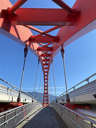 Radweg Friedens­brücke in Villach von FtCat