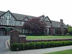 The Leonie Pray House, built for Signal Hill oilman William E. "Billy" Babb in 1927; Tudor Revival architecture by Clarence Aldrich.[26] It appears in Not Another Teen Movie, Weird Science, and Donnie Darko.