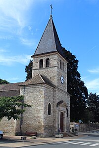 L'église Saint-Denis et son « clocher-porche ».