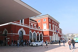 Bahnhof Lugano 2017.jpg