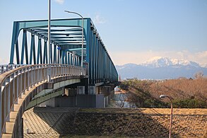 Binōn silta ylittää Kisojoen