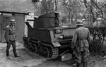 Bundesarchiv Bild 101I-127-0362-14, Belgien, belgischer Panzer T13.jpg