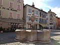 Fontaine place de la mairie.