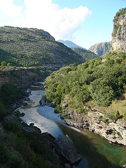 A Morača völgye Podgorica közelében