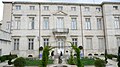 Ancien palais épiscopal actuel musée du Vieux Nîmes