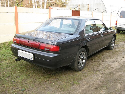 Nissan laurel C34 1996 01.jpg