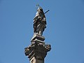 Säule mit Statue der hl. Jungfrau Maria