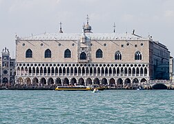 이탈리아 베니스의 두칼레 궁전