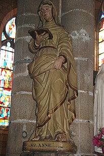 Statue en bois de sainte Anne (XVIIIe siècle), église Saint-Armel à Ploërmel, Morbihan.