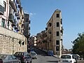 Vista di via XX Settembre a Caltanissetta, con a sinistra case del quartiere provvidenza