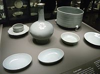 Case with over 5% of the world's surviving Ru ware, Song, c. 1100