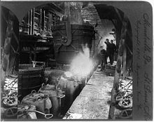 Steel workers in 1905, Meadville, Philadelphia Steel industry inside loc.jpg