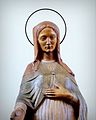 Mária-szobor részlete