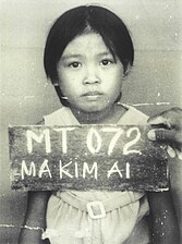 22/11: Jove vietnamita en un camp de refugiats a Malàisia el 1980.