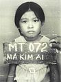 1980, une petite réfugiée vietnamienne dans un camp en Malaisie