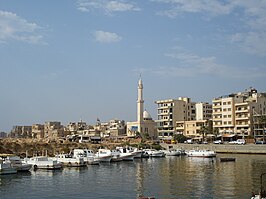 Zicht op Tartous vanuit de haven