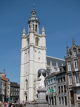 La basilique Saint-Martin, à Hal