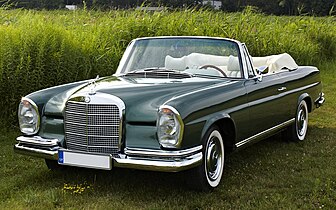 W111 of W112 kabriolet (die W108 en W109 was slegs beskikbaar as 4-deurmodelle).