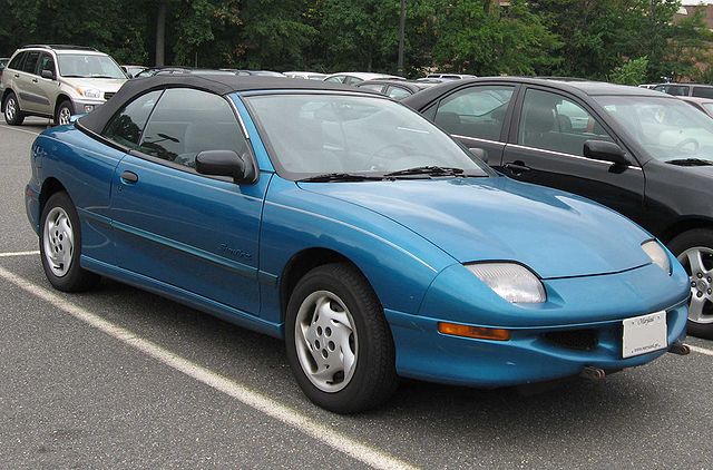 Pontiac Sunfire VS. G5. 1995-1999 Pontiac Sunfire Convertible