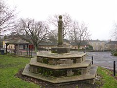 Ackworth village cross.jpg