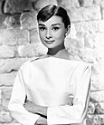 Audrey Hepburn năm 1956.
