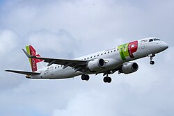 CS-TPT, Embraer 190 der TAP Express