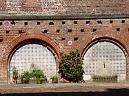 Arcades à l’emplacement du canal des Hibenois rue de la Vignette