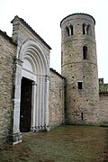 Extérieur haut de l’église San Claudio al Chienti