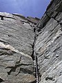 Le dièdre Cheminée, autrefois passage obligatoire pour atteindre le refuge Carrel, avant l'éboulement de 2003.