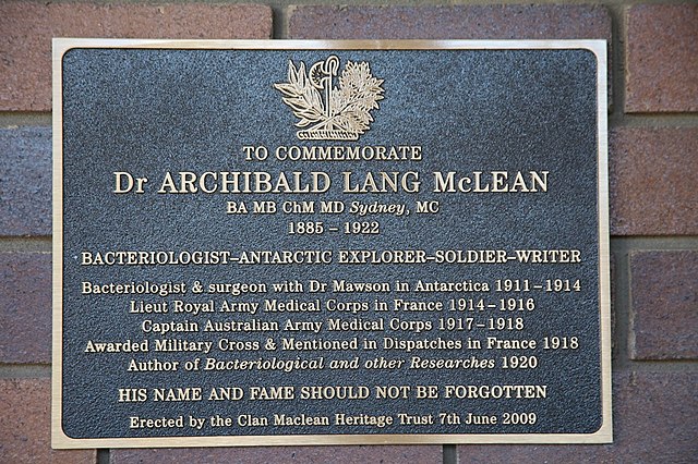 Memorial plaque