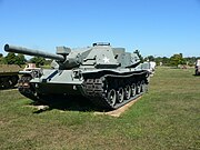 MBT-70。砲塔側面の三角形のものは重量調整用のウェイト メリーランド州アバディーンのアメリカ陸軍兵器博物館の展示車両