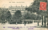 Anderer Schienenweg der CGO vor der Metrostation.