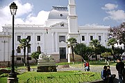 Palacio de Justicia o de Gobierno Sucre (Bolivia).jpg