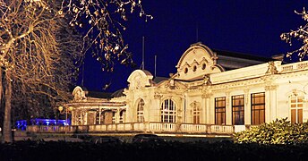 La façade de l'opéra de Vichy.