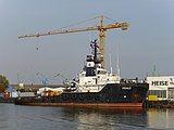 Primus (mit Schornsteinmarke von Harms Bergung) im Fischereihafen in Bremerhaven