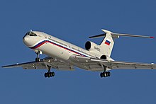 Tupolev Tu-154B-2 (RA-85572) on final approach at Chkalovsky Airport.jpg