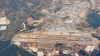 20220909 154134 Faro Airport ex LH1163 D AIEN.jpg