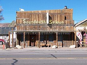 Sourdough Saloon din Beatty, Nevada. Construit prin 1905.